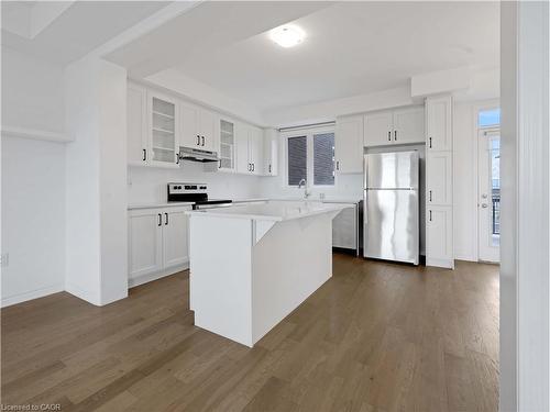 1397 William Halton Parkway, Oakville, ON - Indoor Photo Showing Kitchen With Upgraded Kitchen