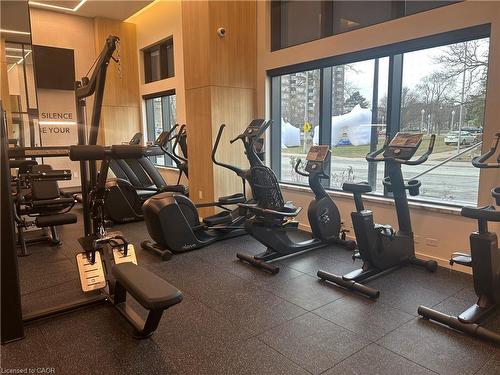 1107-2088 James Street, Burlington, ON - Indoor Photo Showing Gym Room