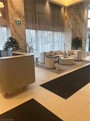 1107-2088 James Street, Burlington, ON - Indoor