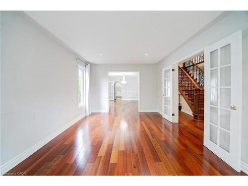 102 Crawford Rose Drive, Aurora, ON - Indoor Photo Showing Other Room