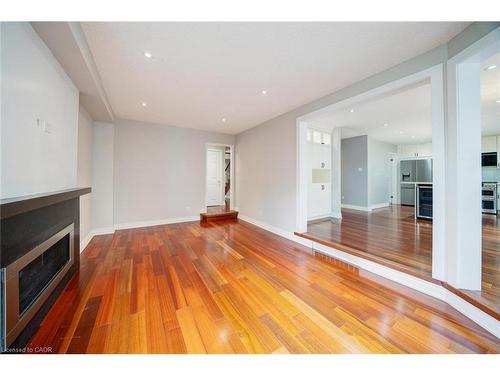 102 Crawford Rose Drive, Aurora, ON - Indoor With Fireplace