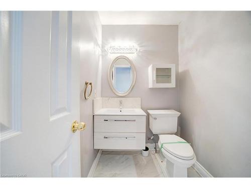 102 Crawford Rose Drive, Aurora, ON - Indoor Photo Showing Bathroom