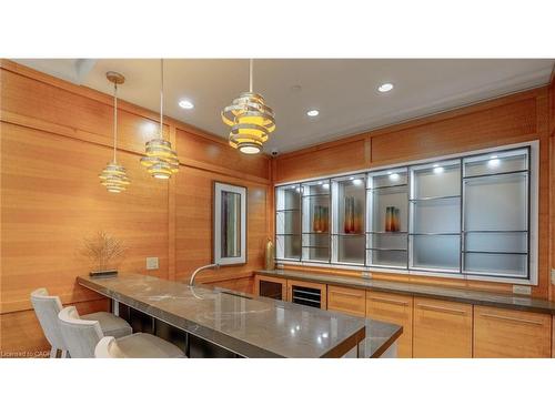 827-3500 Lakeshore Road W, Oakville, ON - Indoor Photo Showing Other Room