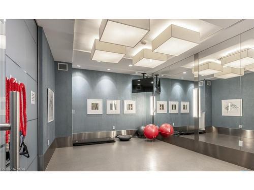 827-3500 Lakeshore Road W, Oakville, ON - Indoor Photo Showing Other Room