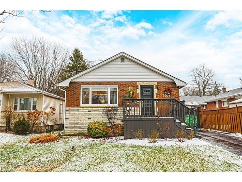 1007 Pine Street, Dunnville, ON - Outdoor