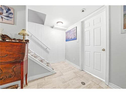 1007 Pine Street, Dunnville, ON - Indoor Photo Showing Other Room