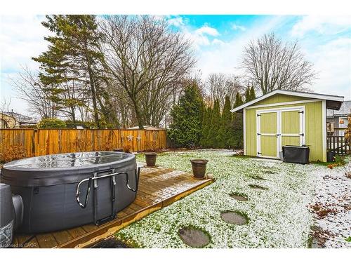 1007 Pine Street, Dunnville, ON - Outdoor With Backyard