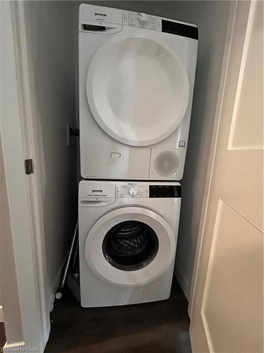 909-15 Queen Street S, Hamilton, ON - Indoor Photo Showing Laundry Room
