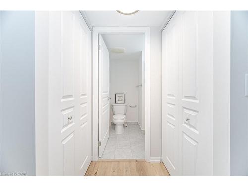 3112-18 Yonge Street, Toronto, ON - Indoor