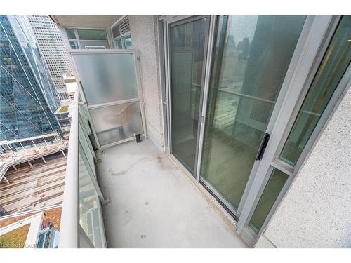 3112-18 Yonge Street, Toronto, ON - Outdoor With Balcony With Exterior