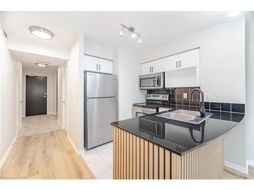 3112-18 Yonge Street, Toronto, ON - Indoor Photo Showing Kitchen With Stainless Steel Kitchen With Double Sink