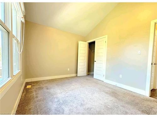 261 Cairn Street, London, ON - Indoor Photo Showing Other Room