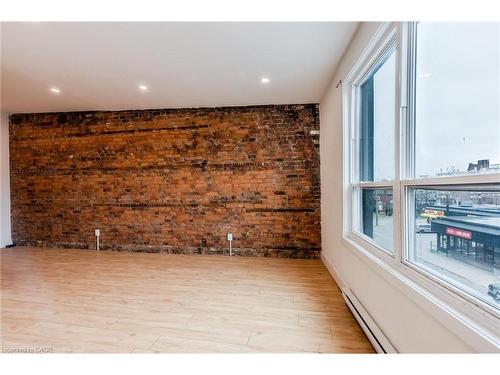 C-461 King Street E, Hamilton, ON - Indoor Photo Showing Other Room