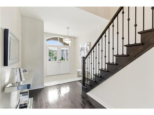 142 Irwin Avenue, Ancaster, ON - Indoor Photo Showing Other Room