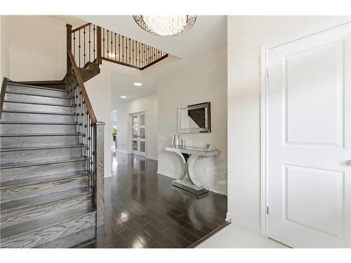 142 Irwin Avenue, Ancaster, ON - Indoor Photo Showing Other Room