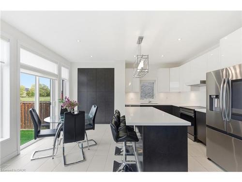142 Irwin Avenue, Ancaster, ON - Indoor Photo Showing Kitchen With Stainless Steel Kitchen With Upgraded Kitchen