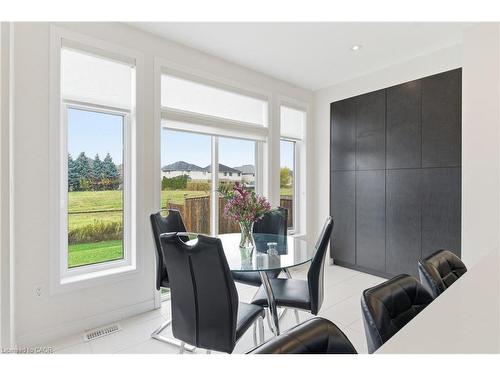 142 Irwin Avenue, Ancaster, ON - Indoor