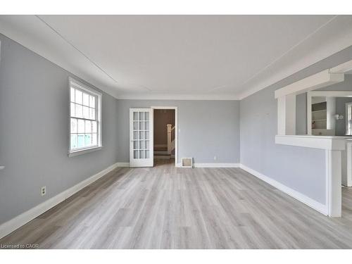 46 Plains Road E, Burlington, ON - Indoor Photo Showing Other Room