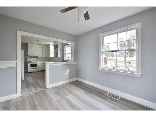 46 Plains Road E, Burlington, ON - Indoor