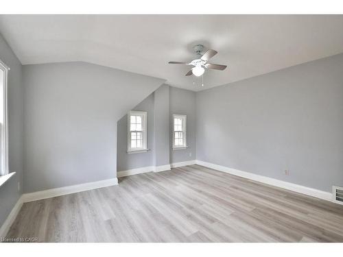 46 Plains Road E, Burlington, ON - Indoor Photo Showing Other Room