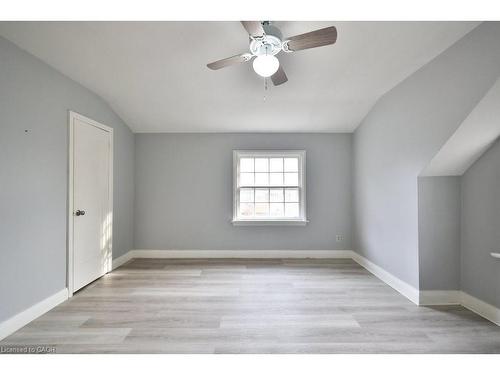 46 Plains Road E, Burlington, ON - Indoor Photo Showing Other Room