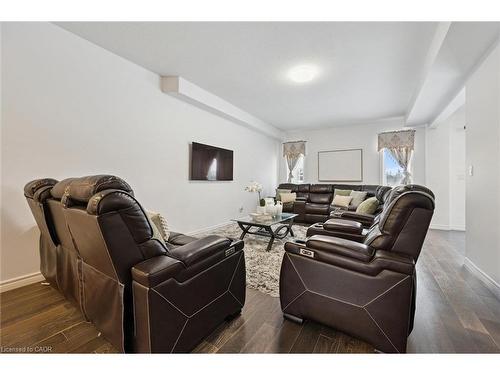 308 Freure Drive, Cambridge, ON - Indoor Photo Showing Living Room