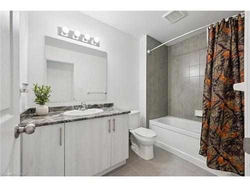 308 Freure Drive, Cambridge, ON - Indoor Photo Showing Bathroom
