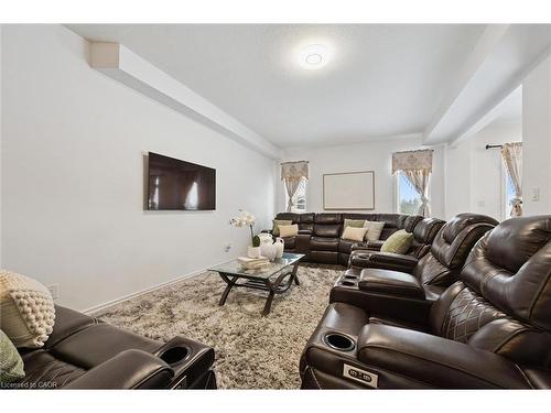308 Freure Drive, Cambridge, ON - Indoor Photo Showing Living Room