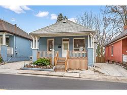 495 Charlton Avenue E Hamilton, ON L8N 1Z4