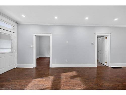 495 Charlton Avenue E, Hamilton, ON - Indoor Photo Showing Other Room
