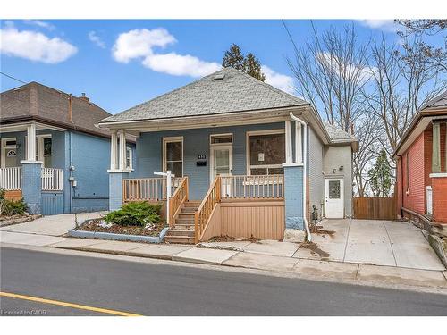 495 Charlton Avenue E, Hamilton, ON - Outdoor With Facade