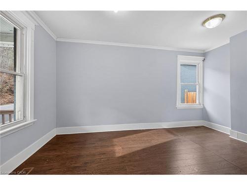 495 Charlton Avenue E, Hamilton, ON - Indoor Photo Showing Other Room