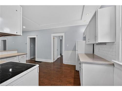 495 Charlton Avenue E, Hamilton, ON - Indoor Photo Showing Kitchen