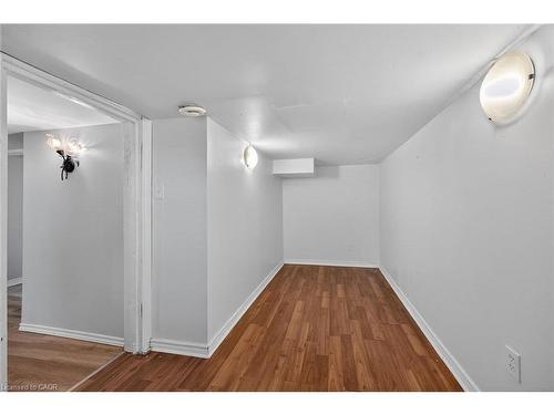 495 Charlton Avenue E, Hamilton, ON - Indoor Photo Showing Other Room