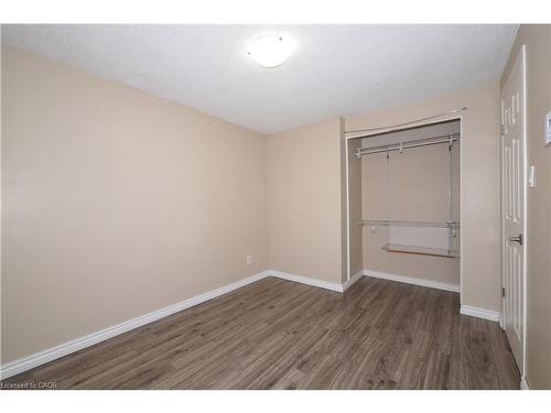 112 Green Valley Drive, Kitchener, ON - Indoor Photo Showing Other Room