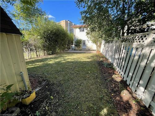 112 Green Valley Drive, Kitchener, ON - Outdoor