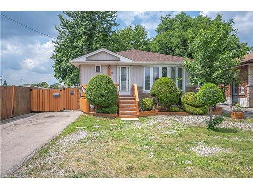 676 Upper Wentworth Street, Hamilton, ON - Outdoor