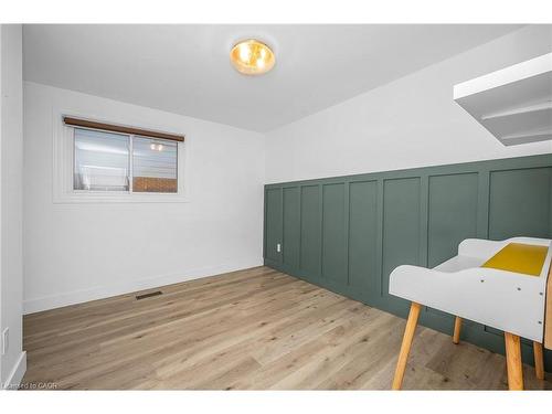 3346 Hannibal Road, Burlington, ON - Indoor Photo Showing Other Room