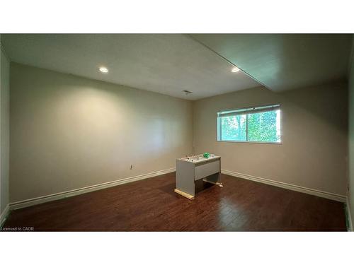 2-408 Erb Street W, Waterloo, ON - Indoor Photo Showing Other Room