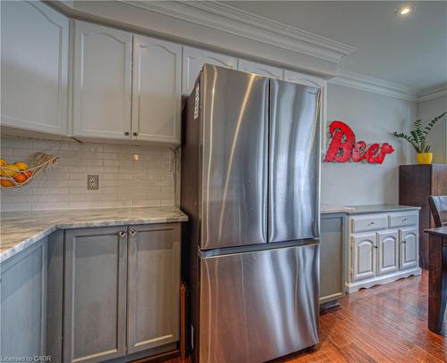 23 Mayo Avenue, Cambridge, ON - Indoor Photo Showing Kitchen