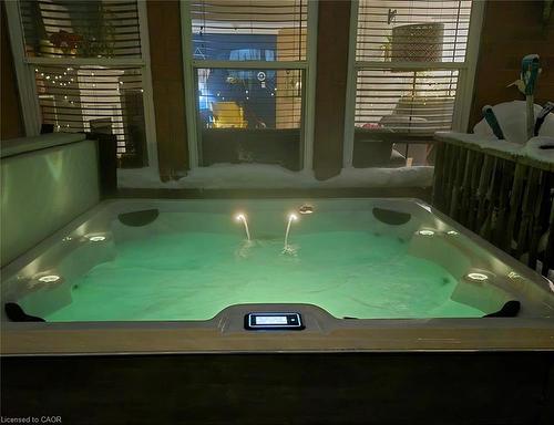 23 Mayo Avenue, Cambridge, ON - Indoor Photo Showing Other Room