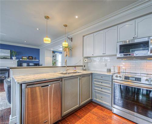 23 Mayo Avenue, Cambridge, ON - Indoor Photo Showing Kitchen With Double Sink