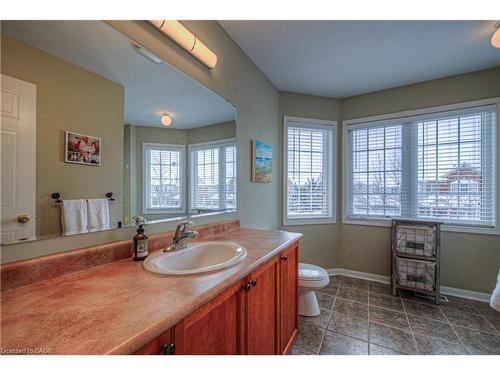 23 Mayo Avenue, Cambridge, ON - Indoor Photo Showing Bathroom