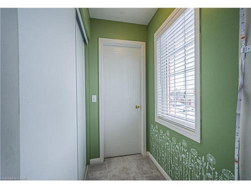 23 Mayo Avenue, Cambridge, ON - Indoor Photo Showing Other Room