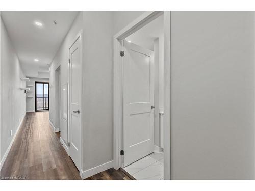 1306-15 Queen Street S, Hamilton, ON - Indoor Photo Showing Other Room