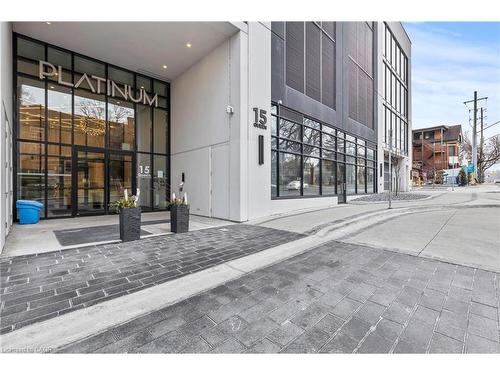1306-15 Queen Street S, Hamilton, ON - Outdoor