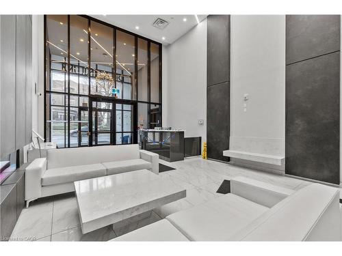 1306-15 Queen Street S, Hamilton, ON - Indoor Photo Showing Other Room