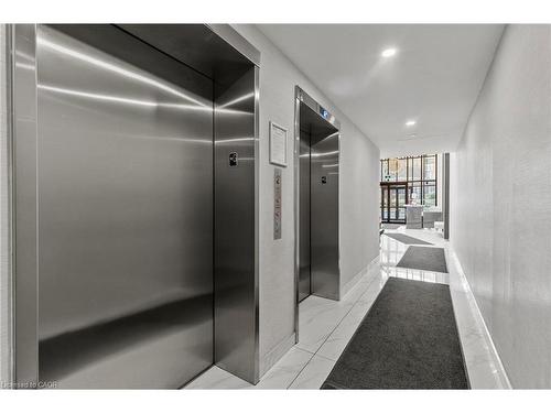 1306-15 Queen Street S, Hamilton, ON - Indoor Photo Showing Other Room