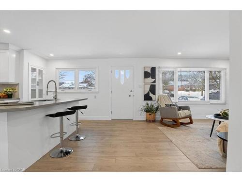 83 Elgin Crescent, Waterloo, ON - Indoor