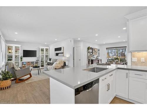 83 Elgin Crescent, Waterloo, ON - Indoor Photo Showing Kitchen With Upgraded Kitchen